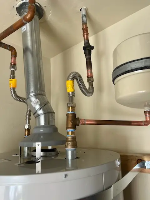 Water heater installation and plumbing repair in Glen Mar Park